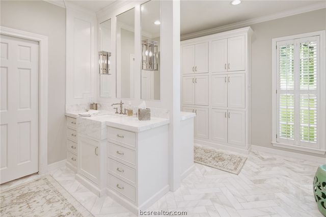 1004 Sonoma Circle, College Station, TX 77845
