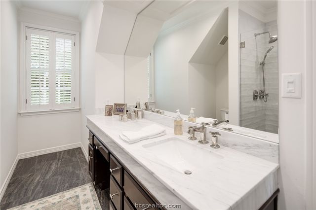 1004 Sonoma Circle, College Station, TX 77845