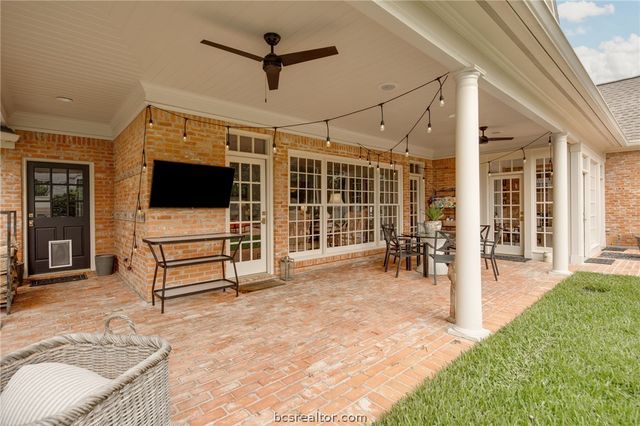 1004 Sonoma Circle, College Station, TX 77845