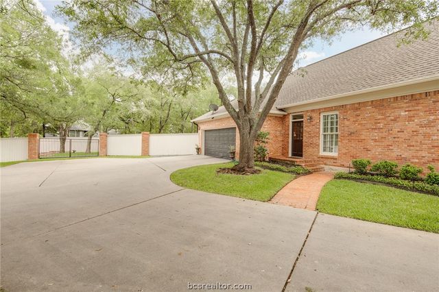 1004 Sonoma Circle, College Station, TX 77845