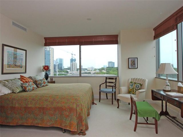 700 Park Regency NE Place, Atlanta, GA 30326