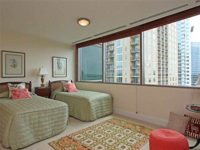 700 Park Regency NE Place, Atlanta, GA 30326