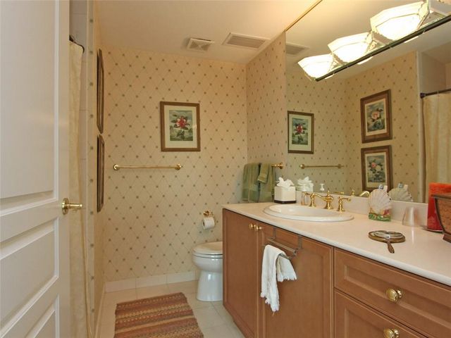 700 Park Regency NE Place, Atlanta, GA 30326