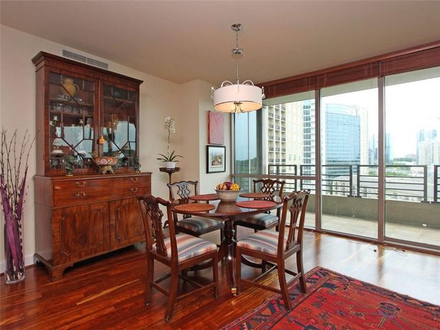 700 Park Regency NE Place, Atlanta, GA 30326