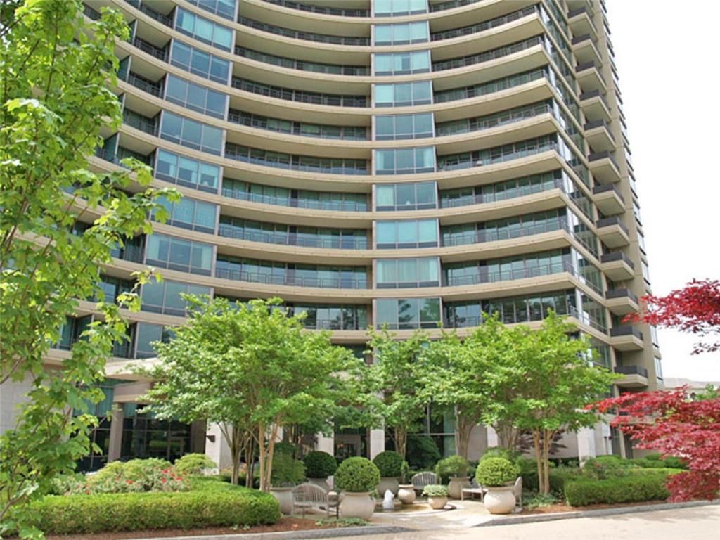 700 Park Regency NE Place, Atlanta, GA 30326
