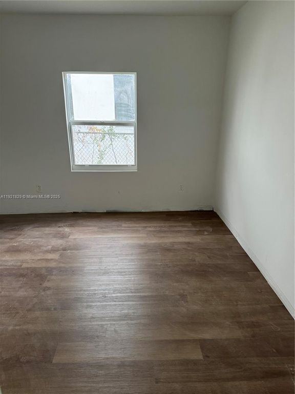 Image 12 of property listing at Address unavailable.