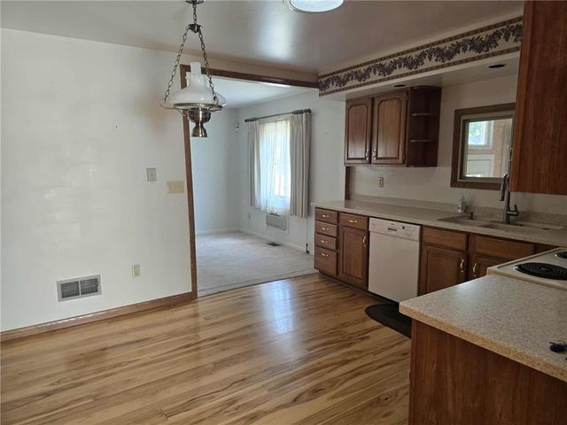 26 Shannon Street, Bath, NY 14810