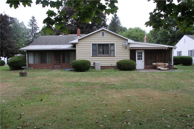 26 Shannon Street, Bath, NY 14810