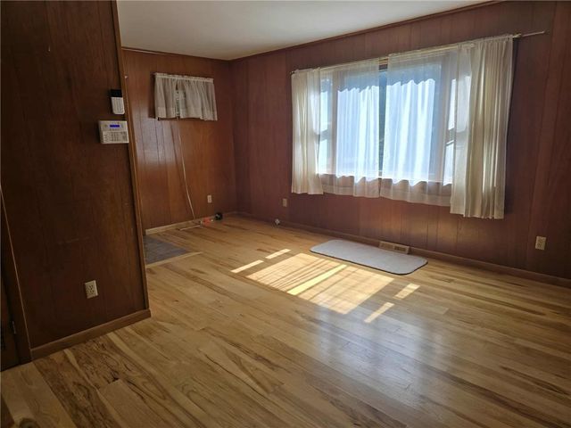 26 Shannon Street, Bath, NY 14810