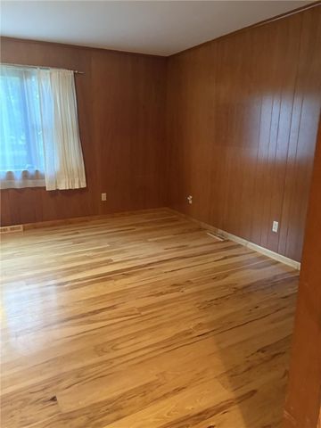 26 Shannon Street, Bath, NY 14810