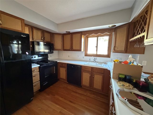 3941 E 26th Street, Des Moines, IA 50317