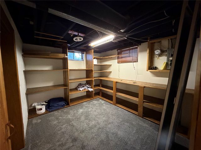 3941 E 26th Street, Des Moines, IA 50317