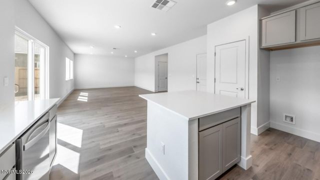 4267 Single Pine Way, Sparks, NV 89436