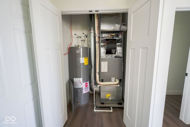 1023 N 9th Street, Elwood, IN 46036