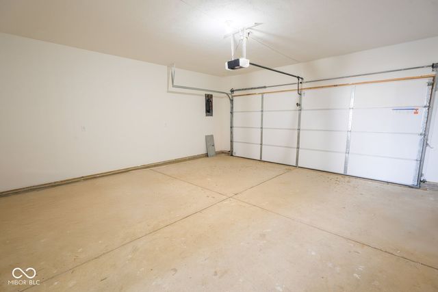 1023 N 9th Street, Elwood, IN 46036