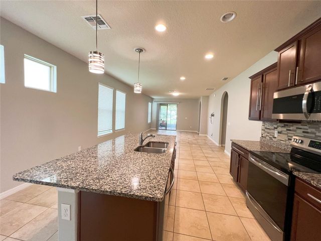 16229 PEBBLE BLUFF LOOP, Winter Garden, FL 34787