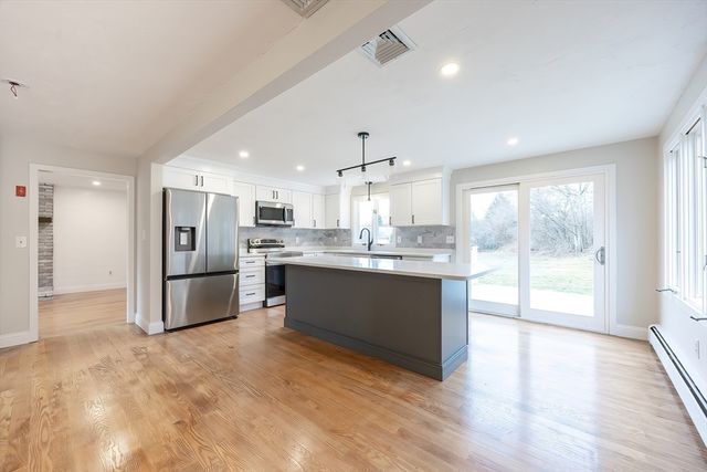 57 Milk St, Blackstone, MA 01504