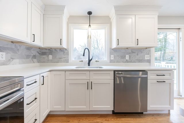 57 Milk St, Blackstone, MA 01504