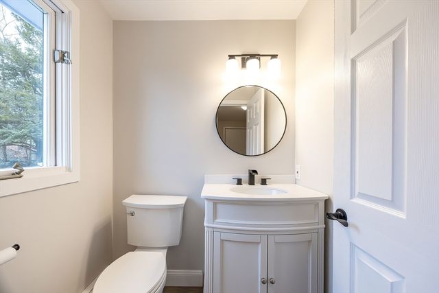 57 Milk St, Blackstone, MA 01504