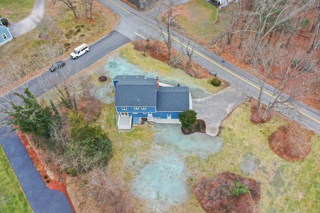 57 Milk St, Blackstone, MA 01504