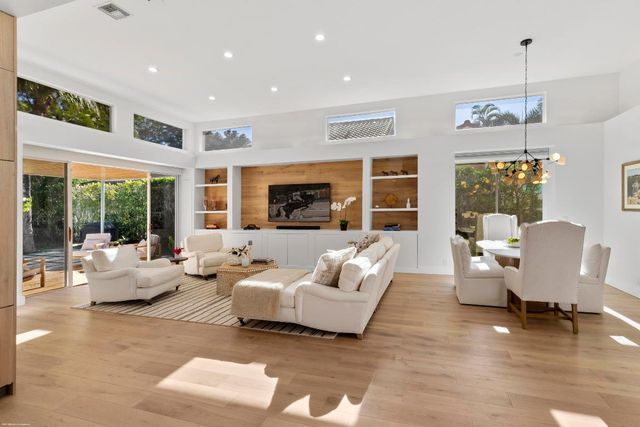 12593 Mallet Circle, Wellington, FL 33414