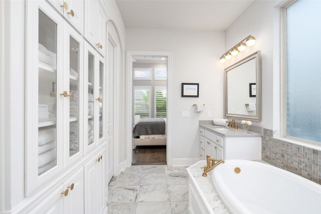 2917 Ballater Court, The Colony, TX 75056