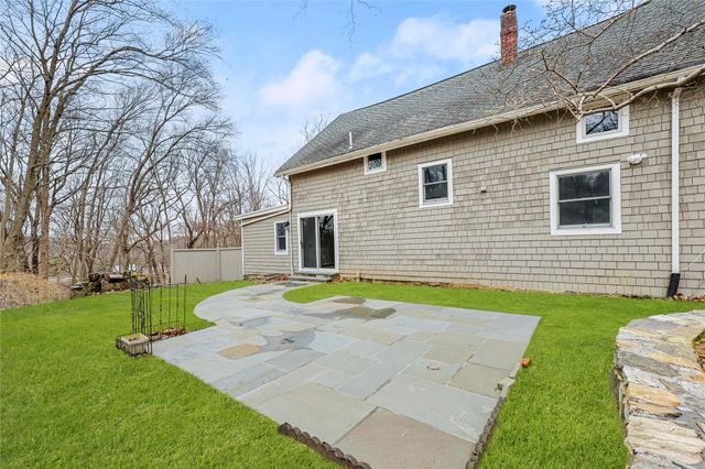 22 Lake Ridge Road, Bedford Corners, NY 10549