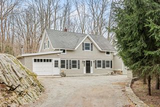 22 Lake Ridge Road, Bedford Corners, NY 10549