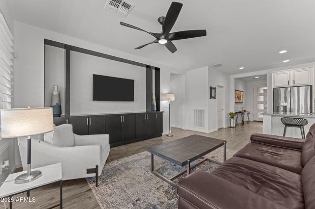 3201 BUCKAROO Court, Wickenburg, AZ 85390