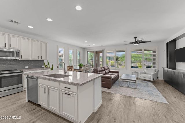 3201 BUCKAROO Court, Wickenburg, AZ 85390