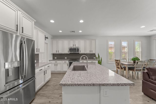 3201 BUCKAROO Court, Wickenburg, AZ 85390