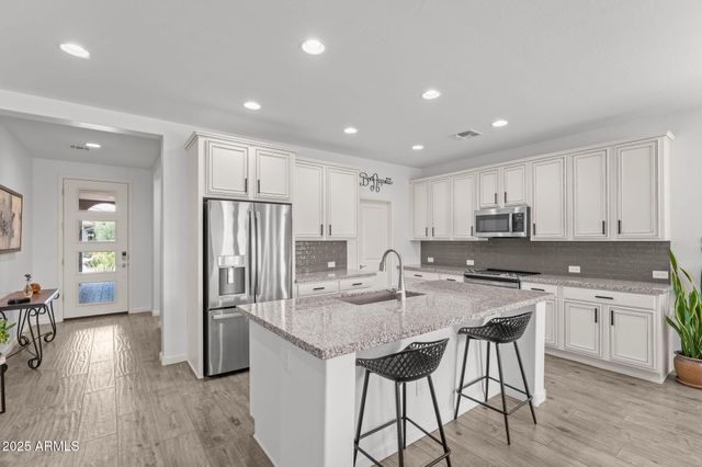 3201 BUCKAROO Court, Wickenburg, AZ 85390