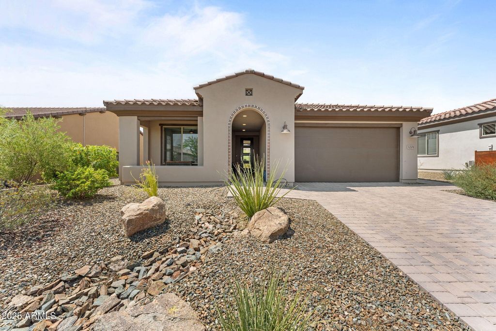 3201 BUCKAROO Court, Wickenburg, AZ 85390