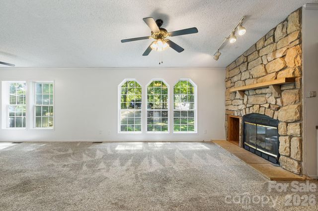 45 Shelby Road, Asheville, NC 28806