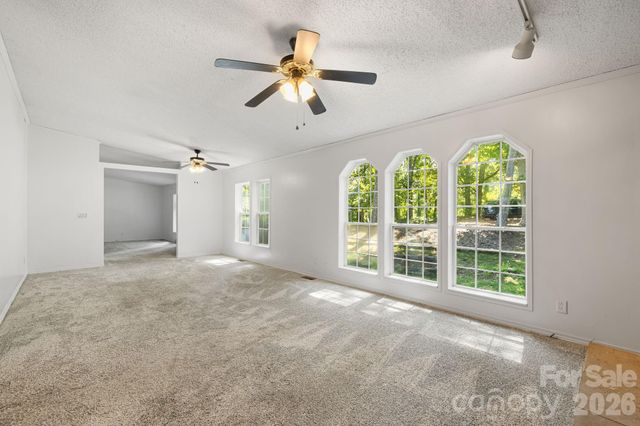 45 Shelby Road, Asheville, NC 28806