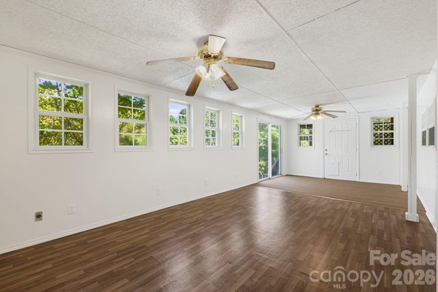 45 Shelby Road, Asheville, NC 28806