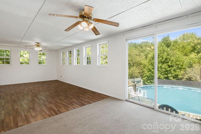 45 Shelby Road, Asheville, NC 28806