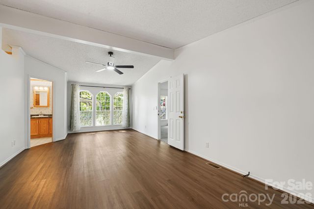 45 Shelby Road, Asheville, NC 28806