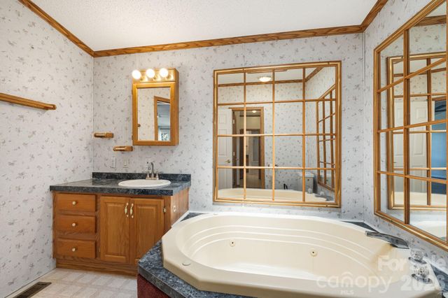 45 Shelby Road, Asheville, NC 28806