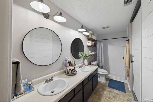 764 Garden Meadow, Universal City, TX 78148