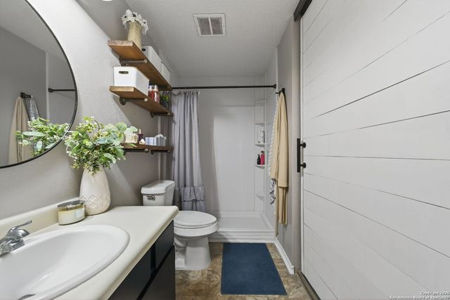 764 Garden Meadow, Universal City, TX 78148