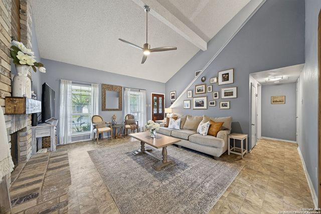 764 Garden Meadow, Universal City, TX 78148