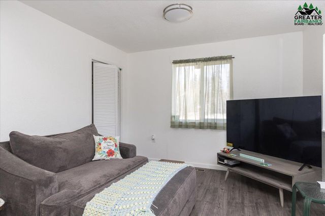 2432 WHITMAN ROAD, North Pole, AK 99705