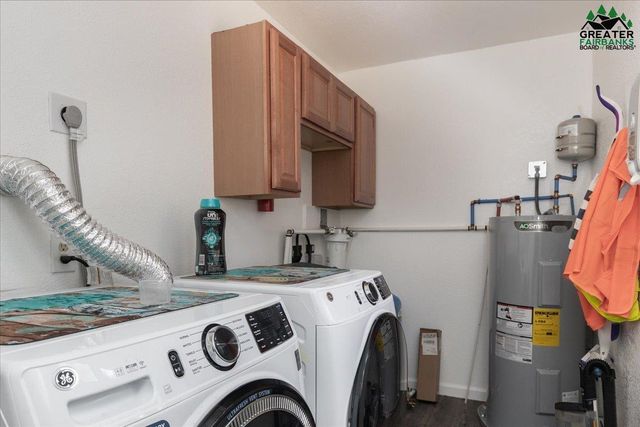 2432 WHITMAN ROAD, North Pole, AK 99705