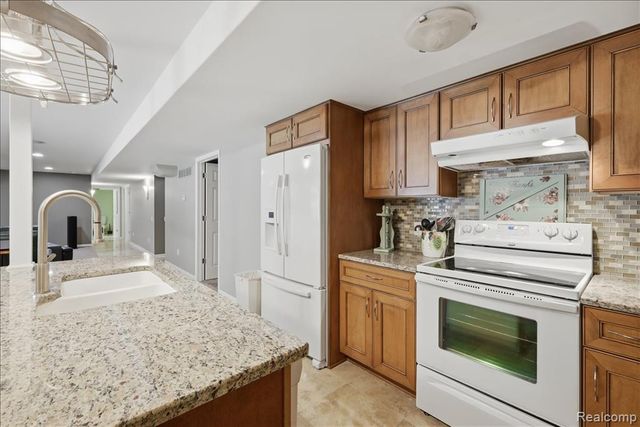 1350 Bald Eagle Lake Road, Ortonville, MI 48462
