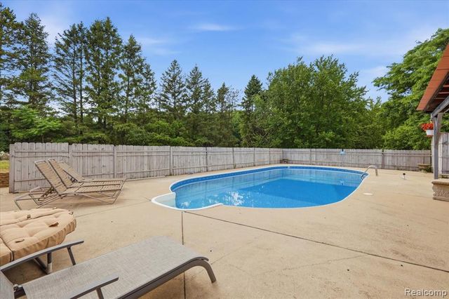 1350 Bald Eagle Lake Road, Ortonville, MI 48462