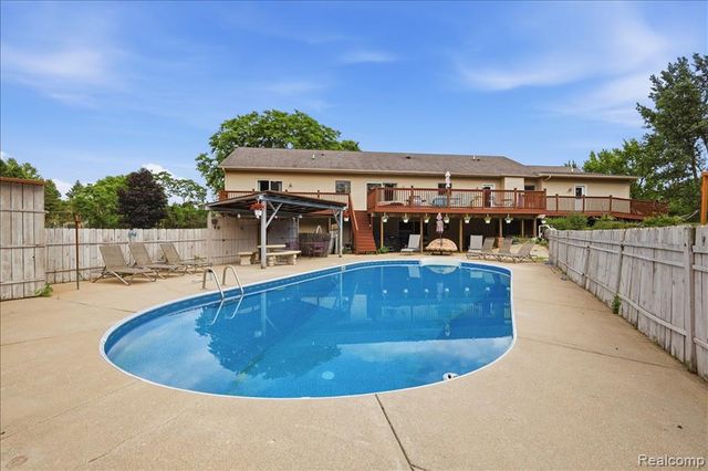 1350 Bald Eagle Lake Road, Ortonville, MI 48462