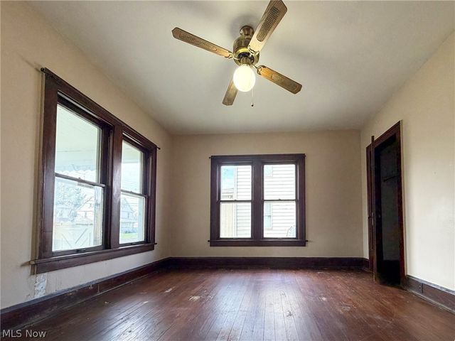 45 Summit Avenue, Niles, OH 44446