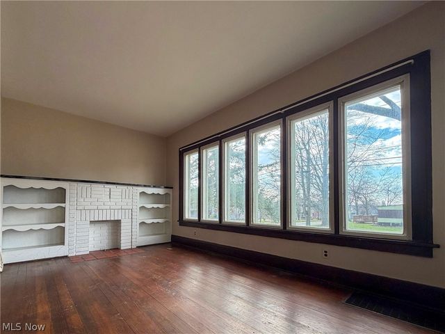 45 Summit Avenue, Niles, OH 44446