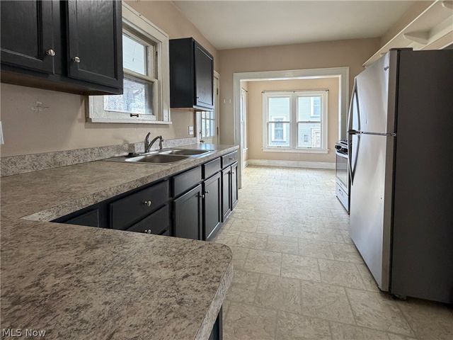 45 Summit Avenue, Niles, OH 44446